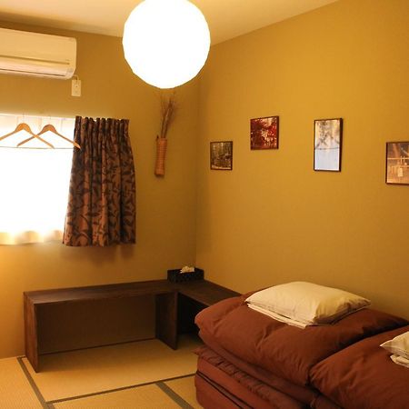 Bar And Hostel Mondo Osaka Luaran gambar